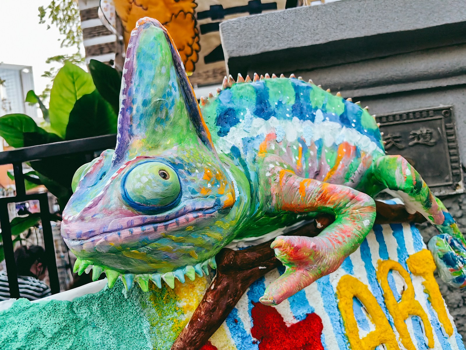 Dinosaurs in Street Art