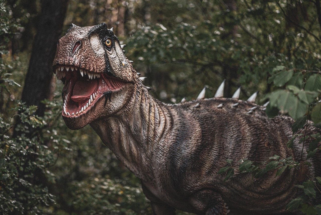The Oversimplified Extinction Story (image credits: pixabay)