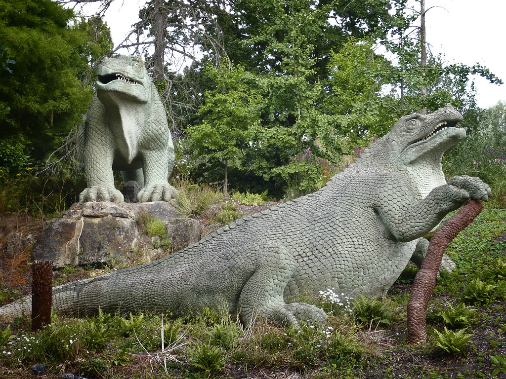 The Kangaroo Dinosaur Phenomenon (image credits: flickr)