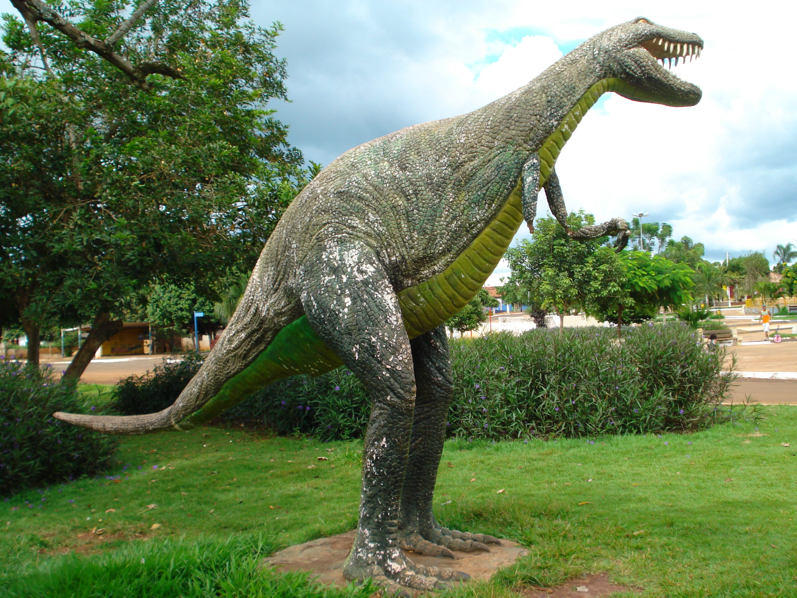 The Upright Walking Myth (image credits: wikimedia)