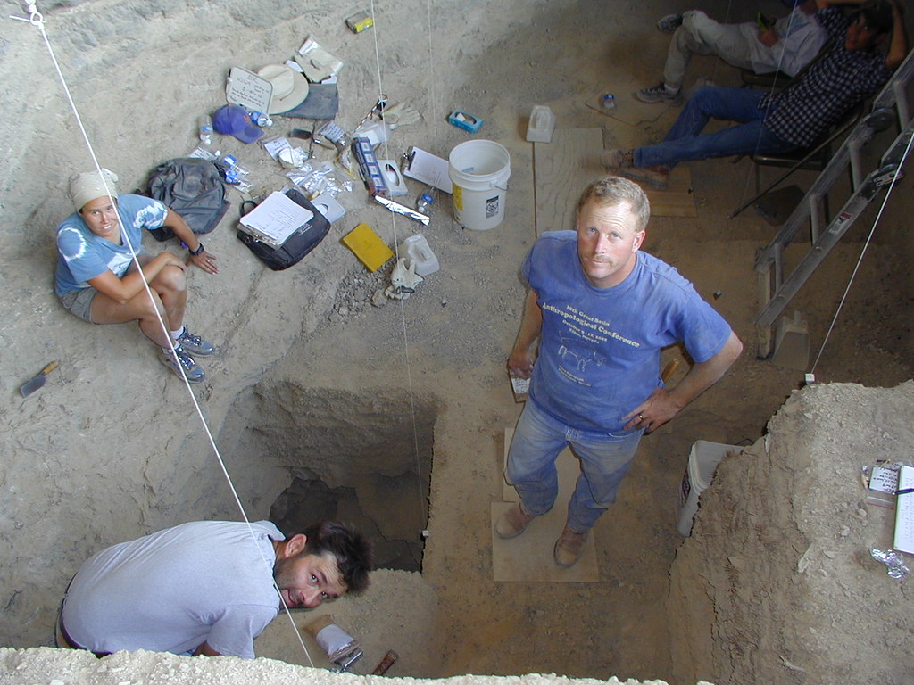Hands-On Discovery in the Dig Pit (image credits: flickr)