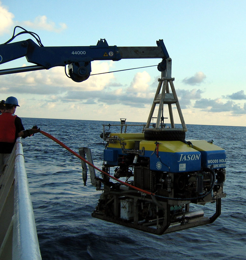 Technological Breakthroughs in Deep-Sea Exploration (image credits: flickr)