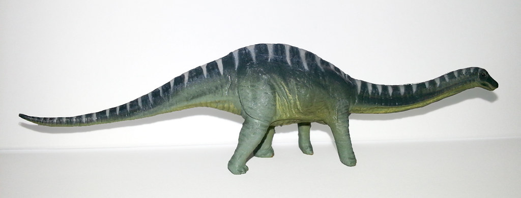 Why Some Dinosaurs Were Named Twice (and Which Name Stuck)