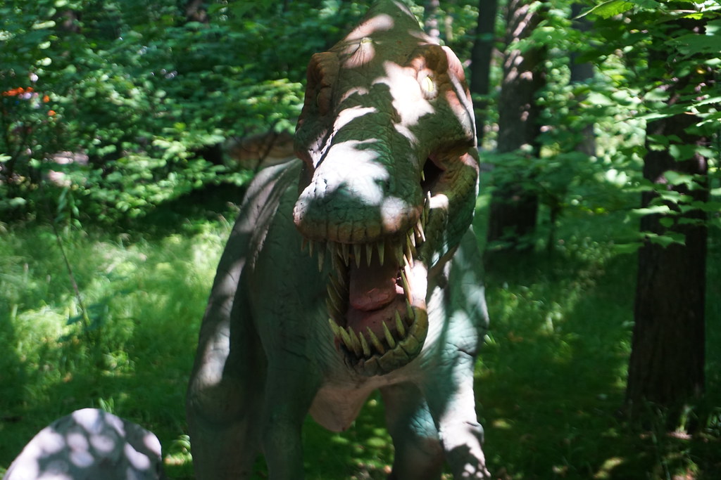 Javelin Throwers: Baryonyx and Precision Weapons (image credits: flickr)