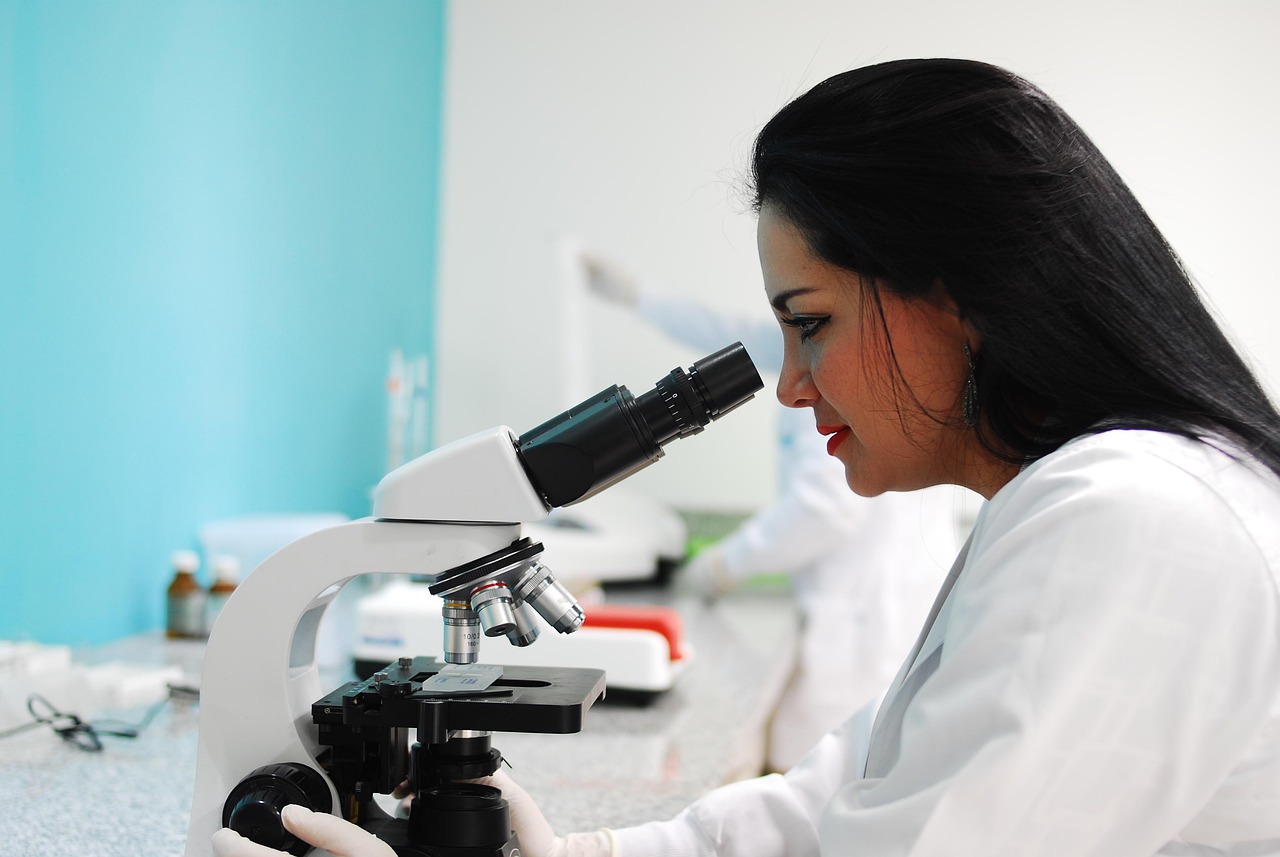The Scientific Community's Mixed Reaction (image credits: pixabay)