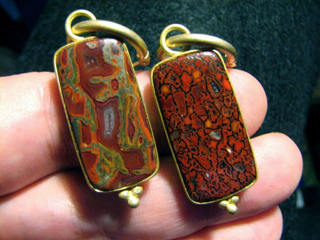 Accessories That Transport You to the Mesozoic Era (image credits: wikimedia)