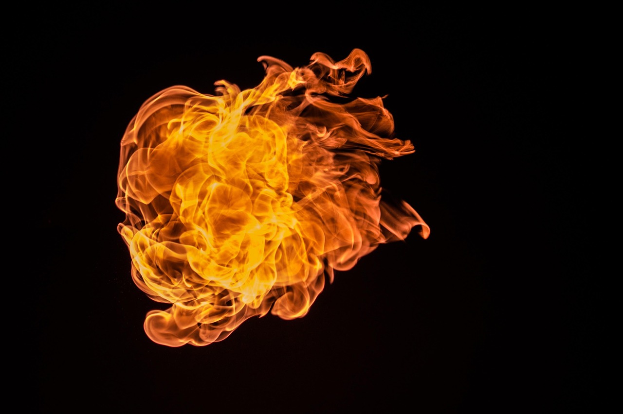 The Sky Catches Fire: Global Incineration (image credits: pixabay)