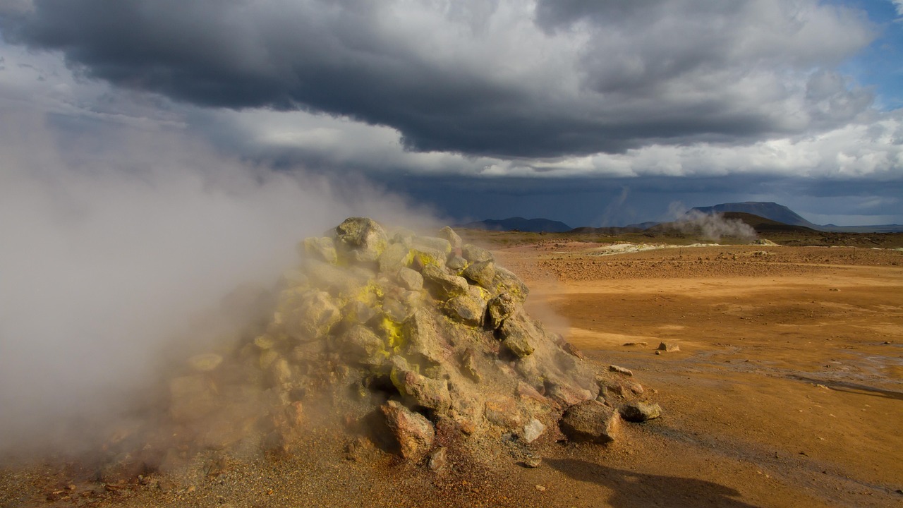 The Sulfur Time Bomb: Acid Rain from Hell (image credits: pixabay)