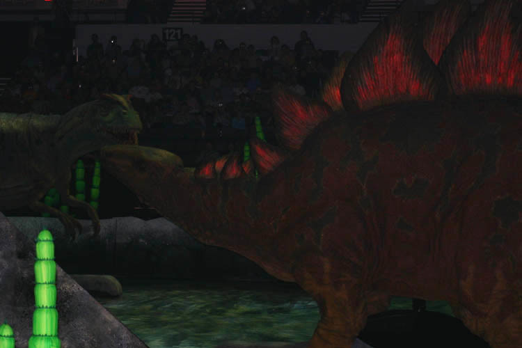 The Gladiators of the Jurassic Arena (image credits: flickr)