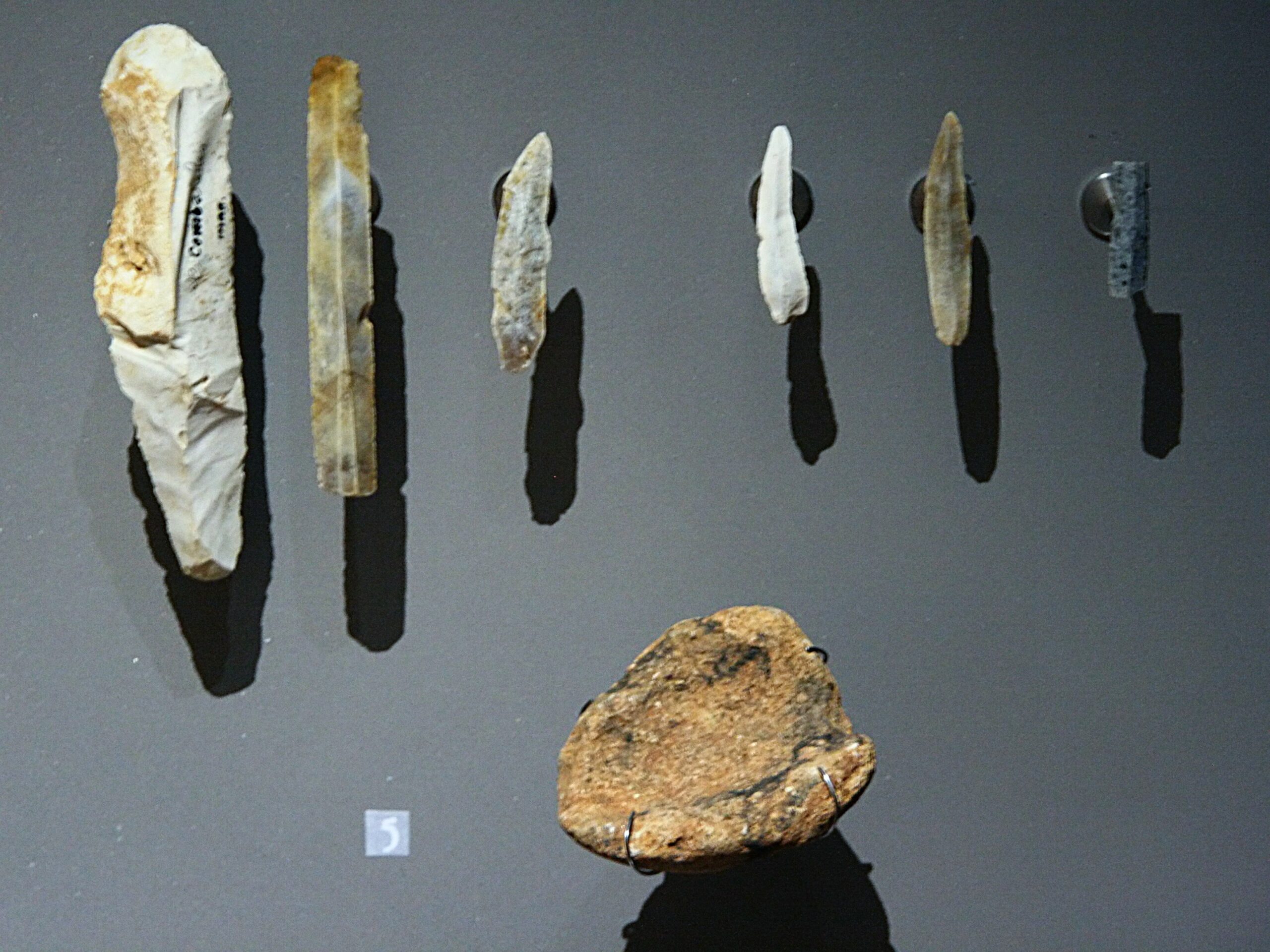 The Technology Behind the Masterpieces (image credits: wikimedia)