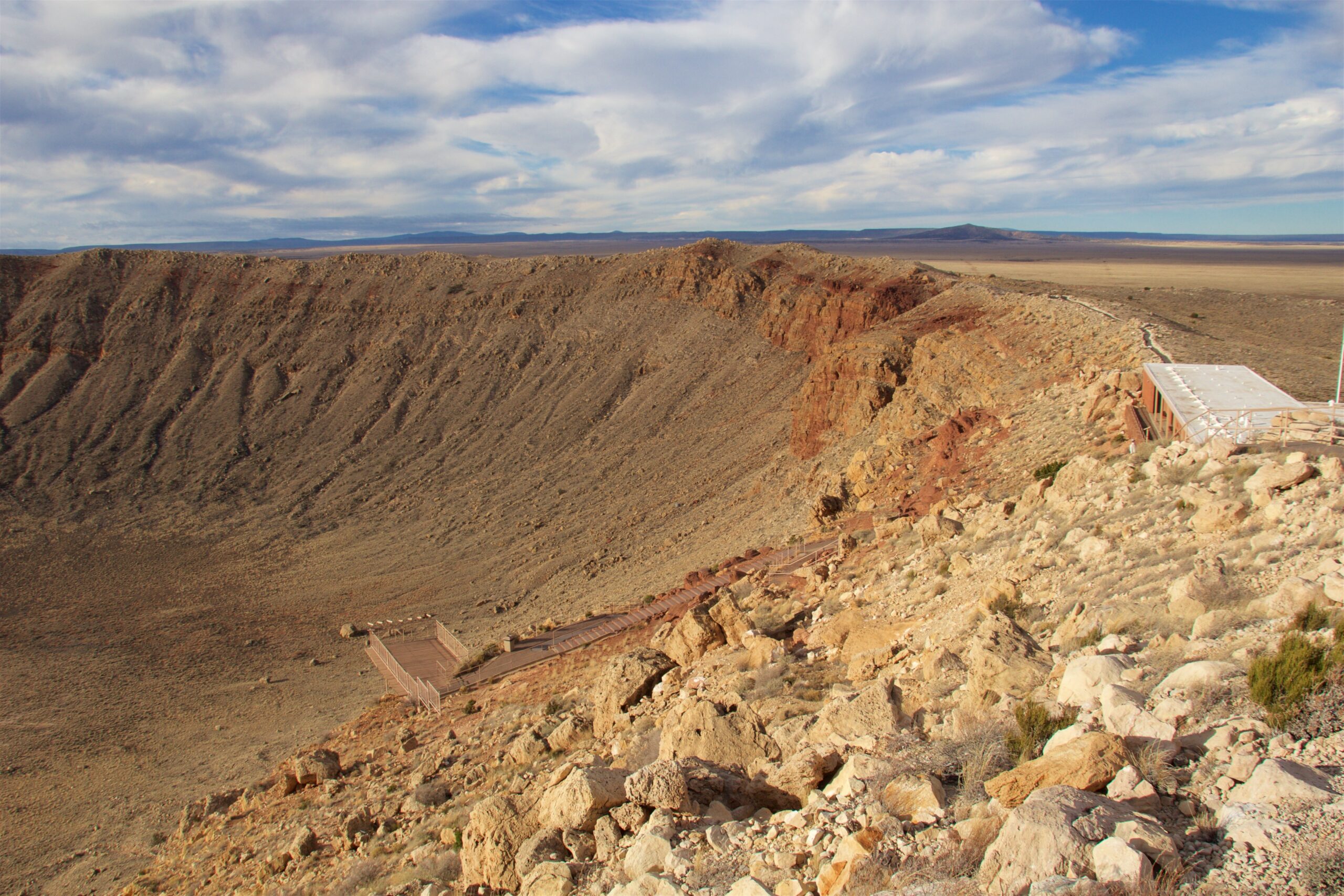 Scientific Goldmine in the Desert (image credits: wikimedia)