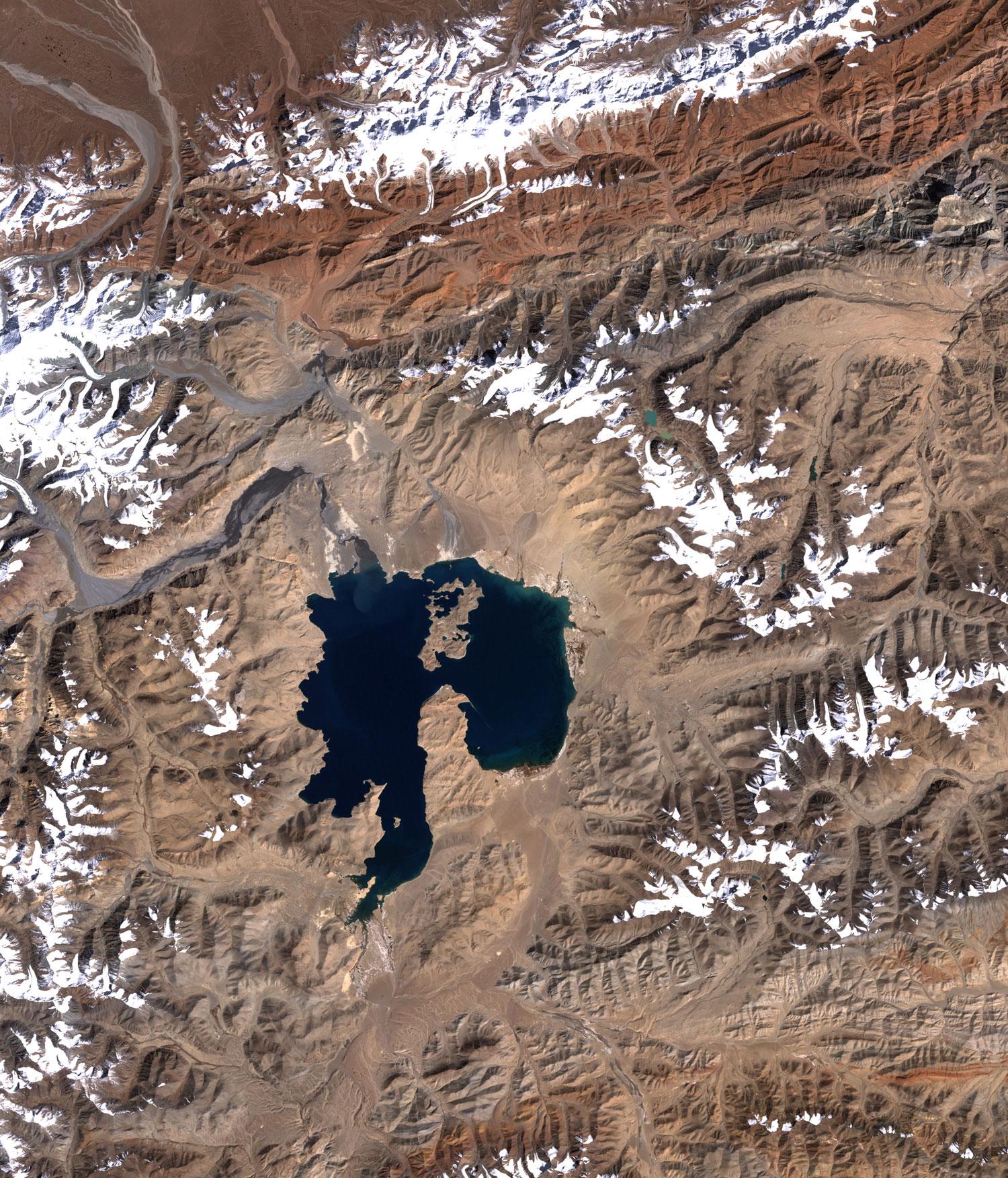 Kara Crater - The Arctic Mystery (image credits: Kara Crater. Source: NASA)