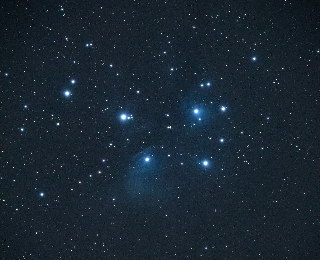 Light from Distant Stars Carries Messages from the Past (image credits: flickr)