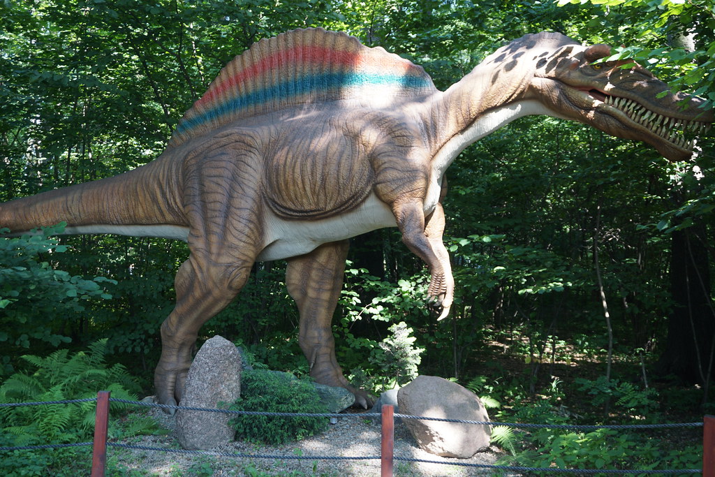 Spinosaurus - The Semi-Aquatic Predator (Image Credits: Flickr)