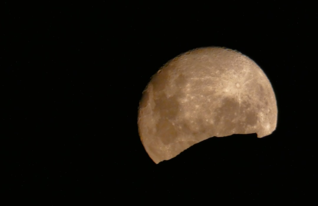 Lunar Cycles That Pulsed with Different Rhythms (Image Credits: Unsplash)