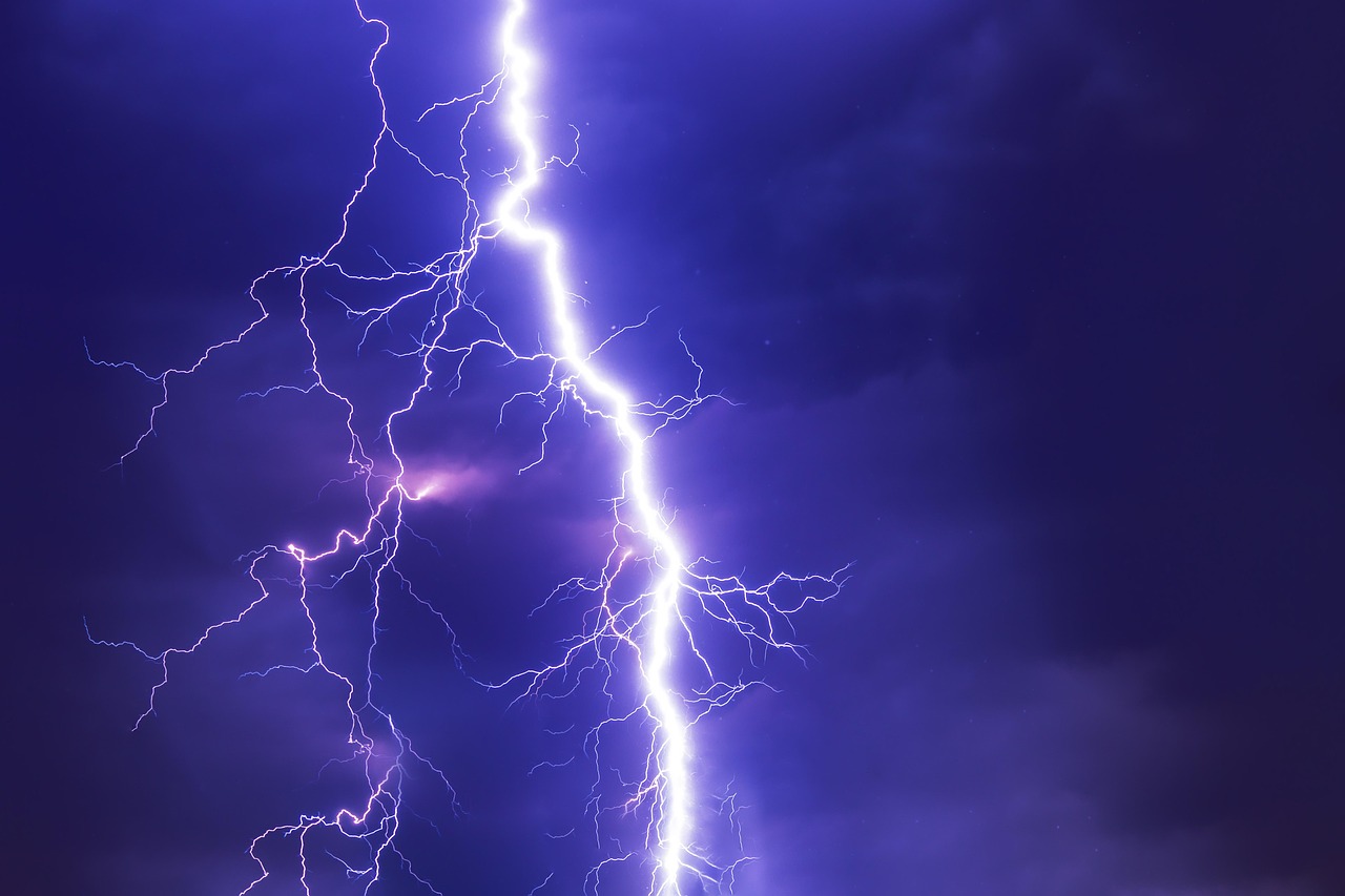 The Primordial Stage: Earth's Lightning Laboratory (Image Credits: Pixabay)
