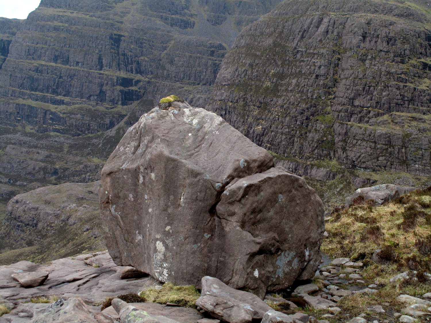 The Discovery of Impossible Boulders (Image Credits: Wikimedia)