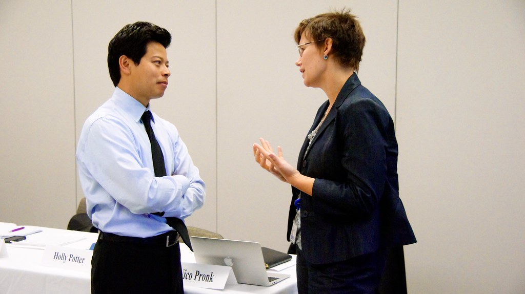 10 Behavioral Cues That Reveal Anyone's True Intentions