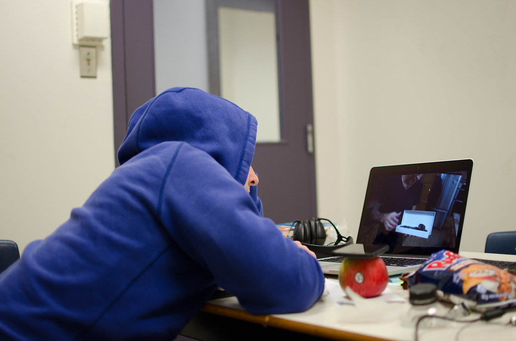 The Uncomfortable Truth About Why We Procrastinate (And How to Break Free)