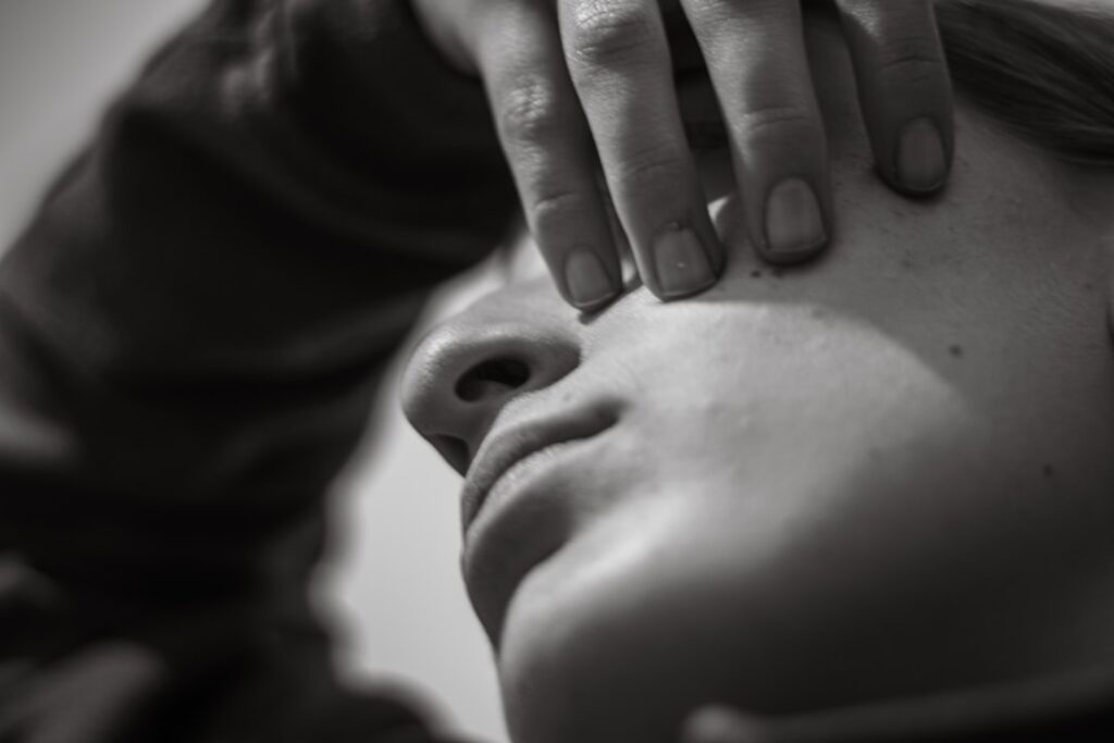 The Subtle Signs Your Intuition Is Trying to Tell You Something Important