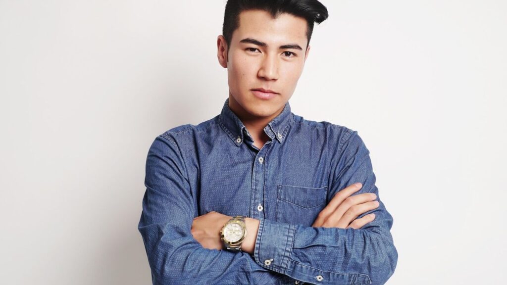 The Quiet Signs Someone Feels Superior to Everyone Else