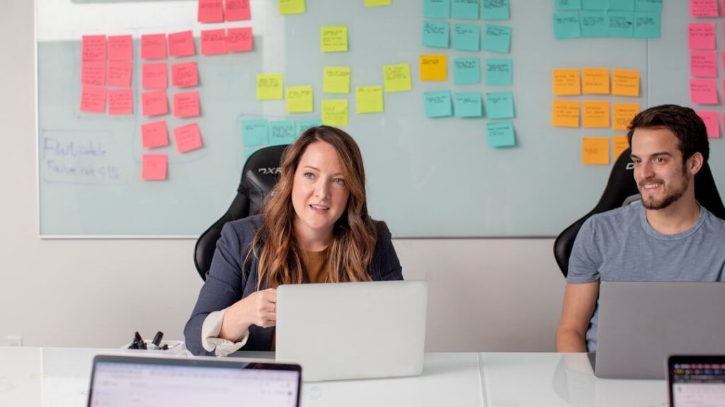 5 Signs Someone Is Jealous of Your Success