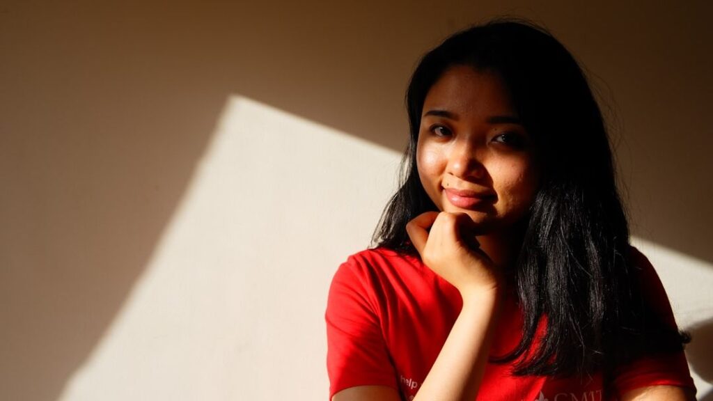 7 Signs Someone is a Dangerous Person