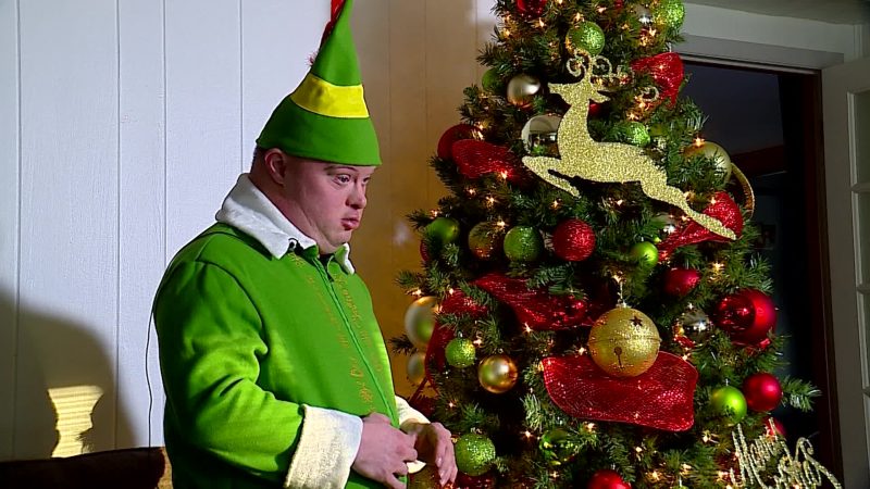 'Competition for Santa': Michigan mom says she, son were asked to leave mall over costume