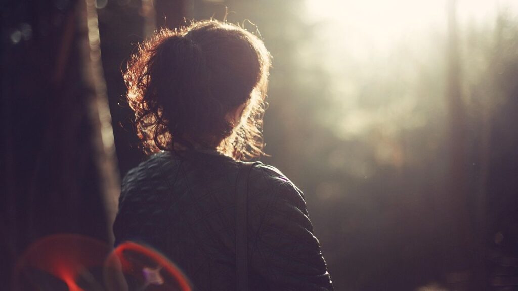 7 Signs You're an Old Soul Living in a Modern, Fast-Paced World
