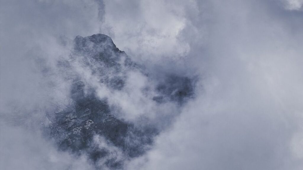 Why Do We See Patterns Everywhere? The Psychology of Pareidolia Explained