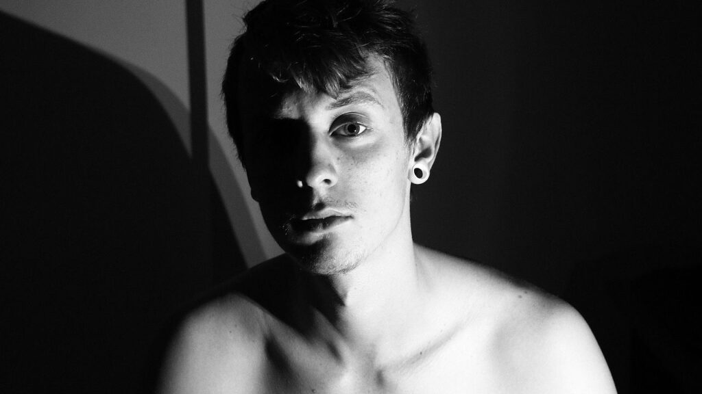 Challenge Your Perceptions: 5 Ways Your Mind Plays Tricks on You Every Day