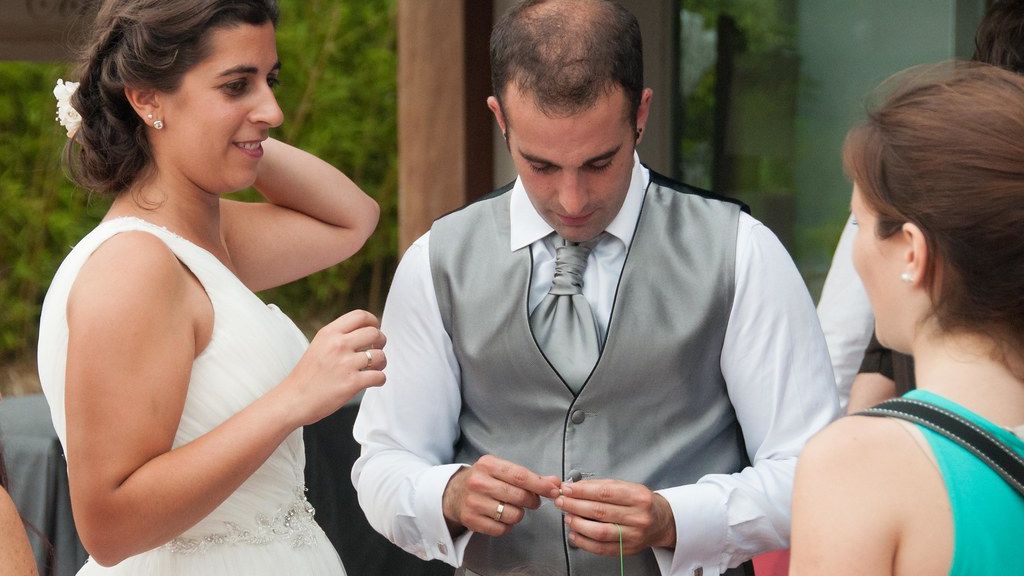 10 Subtle Behaviors That Expose a Narcissist Within Minutes