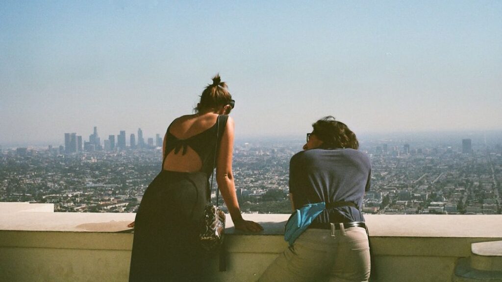 10 Psychological Clues Someone Misses You