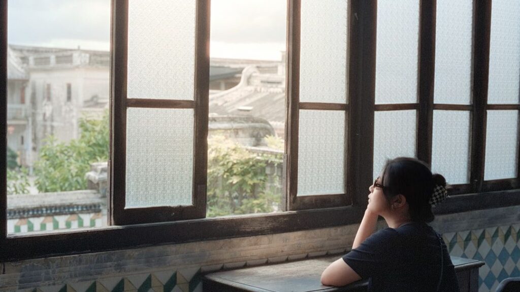 Which Zodiac Signs Are Most Prone to Nostalgia and Reflective Thinking?