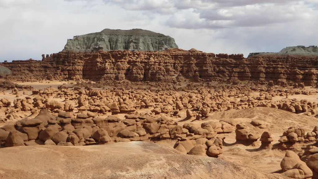 The Ancient Rivers: Tracing Waterways That Fed California's Dinosaurs