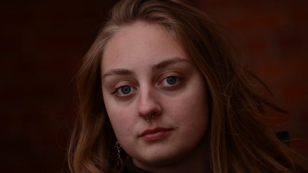 Are You Emotionally Intelligent? 10 Signs You Read People Accurately