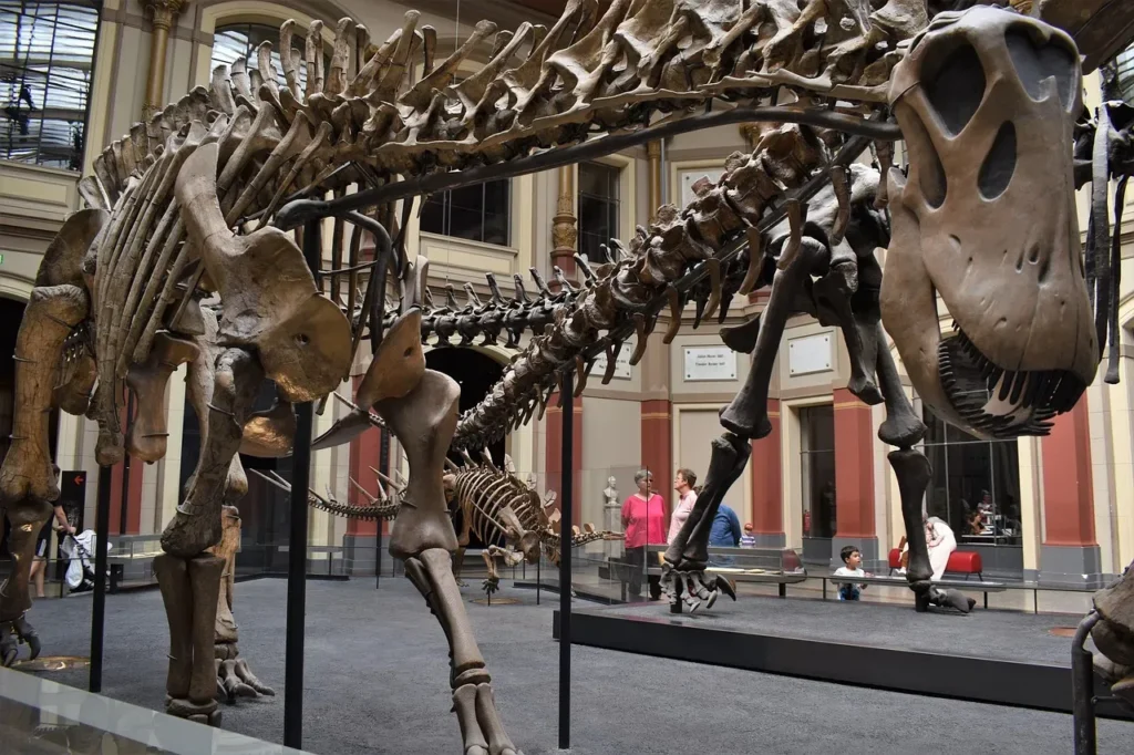 5 Scientific Breakthroughs Revolutionizing Our Understanding of Dinosaurs Today