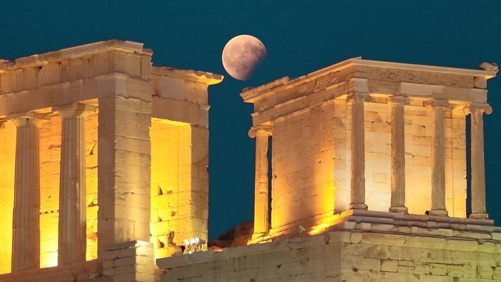 7 Ancient Engineering Marvels That Defy Modern Explanation