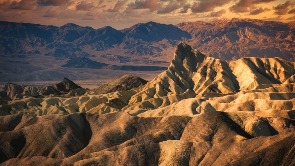 5 Geological Phenomena That Shaped North America's Ancient Landscapes