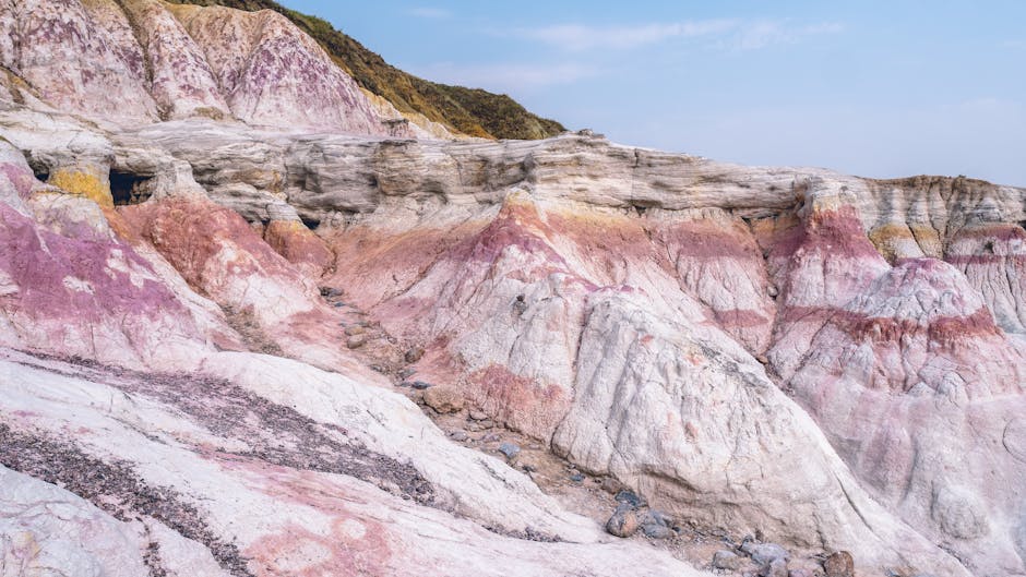 Uncovering the Past: 6 US Geological Formations Hiding Dinosaur Secrets