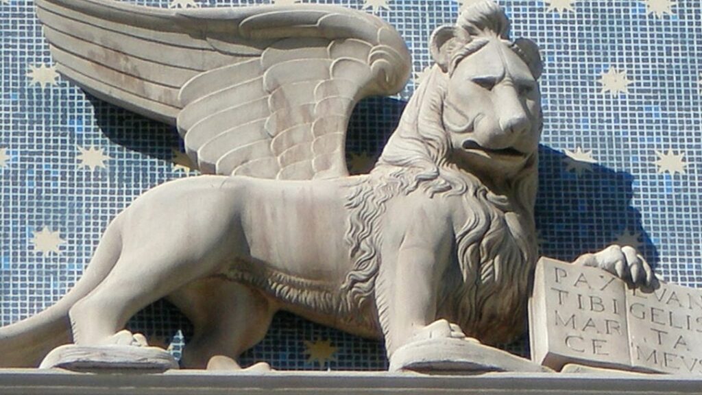 8 Ancient Civilizations Whose Legends Echo Tales of Prehistoric Beasts