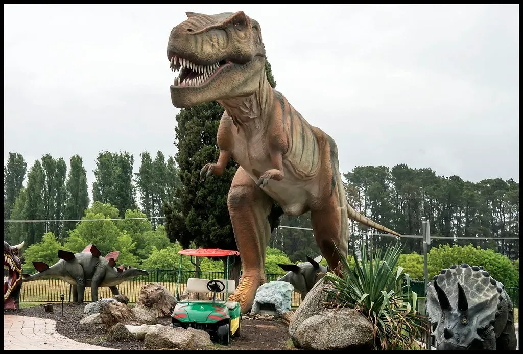 8 US Dinosaur Parks Where You Can Walk Among Giants of the Past