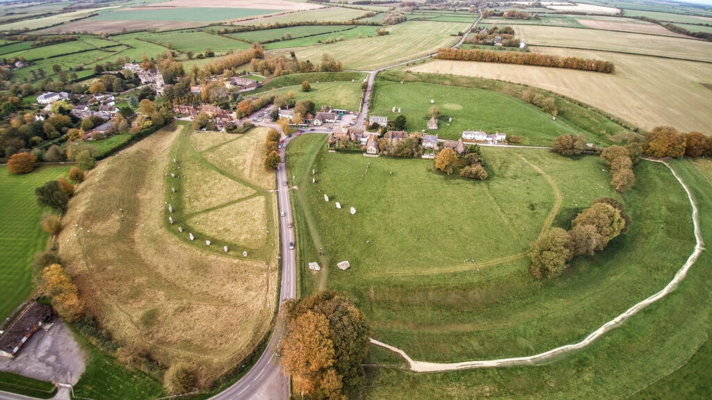 7 Remarkable Facts About Avebury Stone Circles, The Largest in The World
