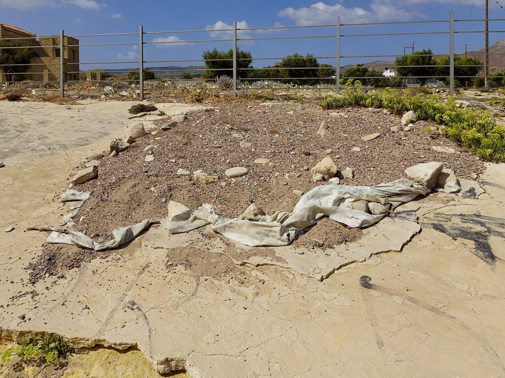 The Trachilos Footprints, Crete: A Discovery That Rewrote the Rules