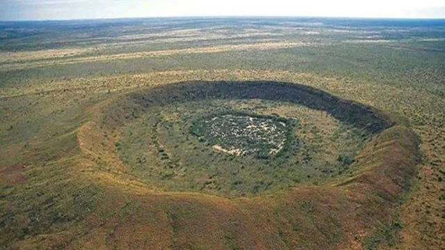 7. The Vredefort Dome, South Africa: Earth's Largest Known Impact Structure