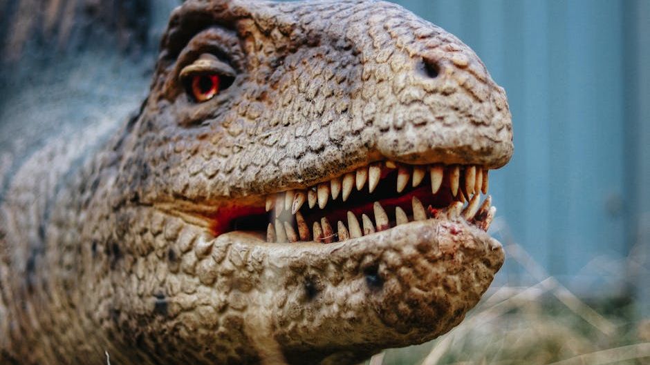 Which 6 Zodiac Signs Carry the Instincts of Earth's Earliest Predators?