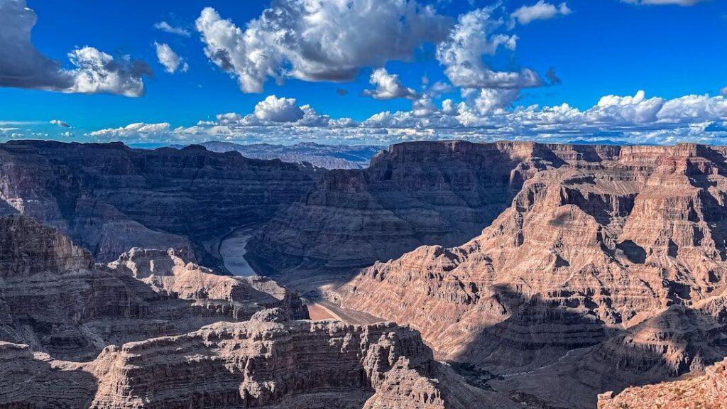 11 Geological Wonders in the US That Reveal Earth's Ancient Past