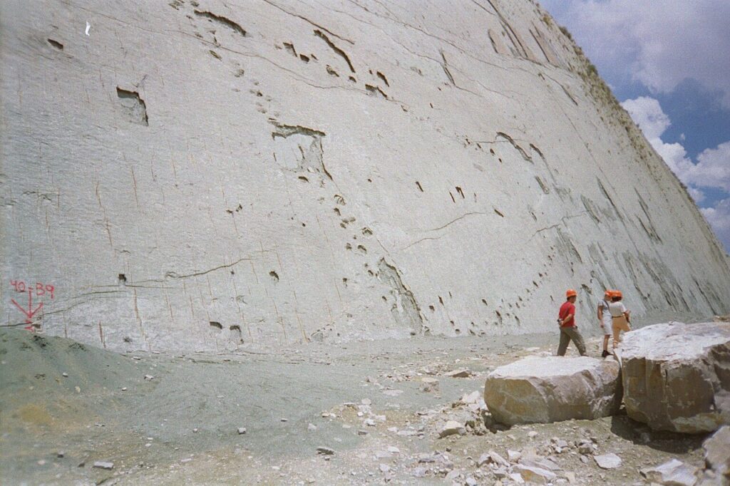 Cal Orko (Cretaceous Limestone Wall), Sucre, Bolivia 