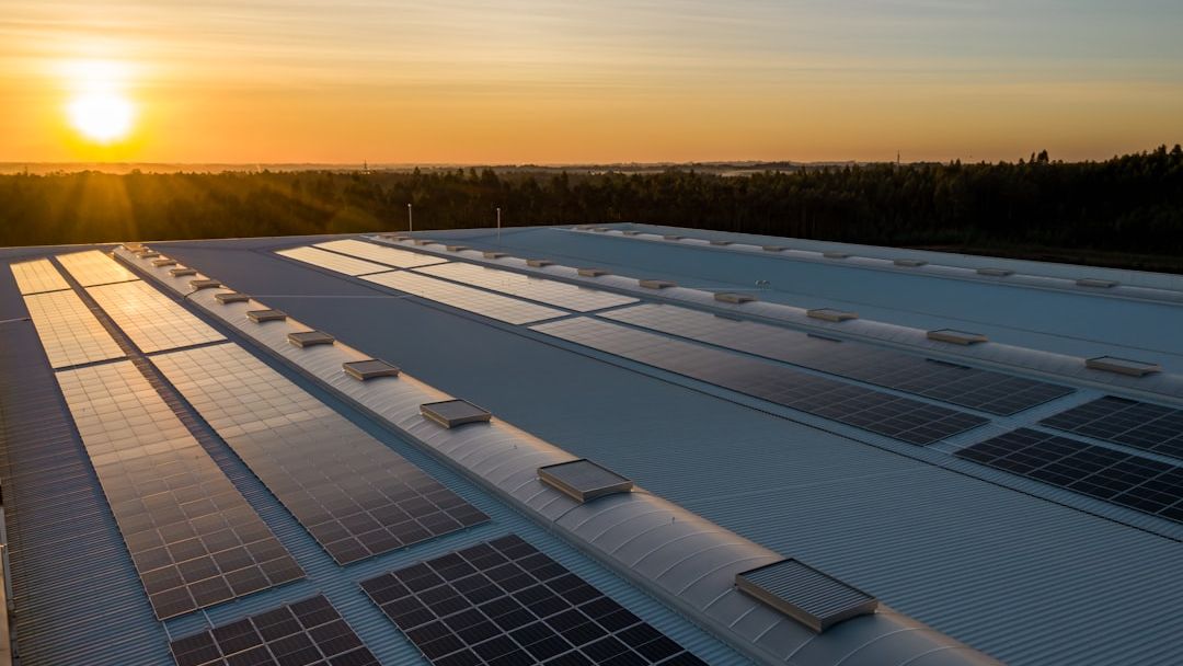 Scientists “bottle the sun” with a liquid battery that stores solar energy