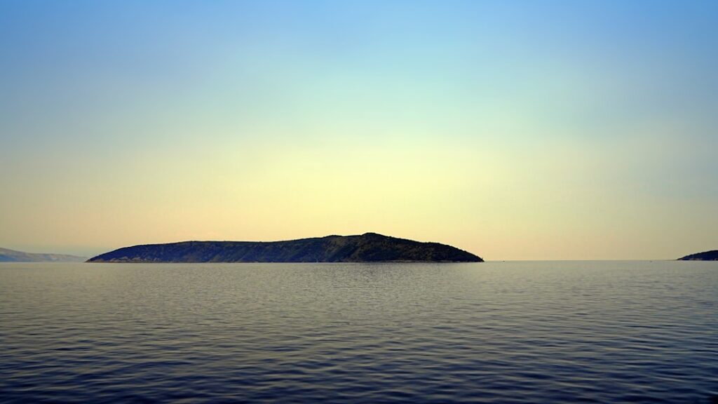 What Type of Island Are You According to Your Zodiac Sign